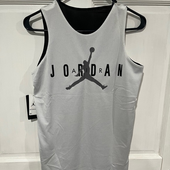 Jordan Dri-FIT Big Kids' (Boys') Tank, reversible, size L - Picture 2 of 9